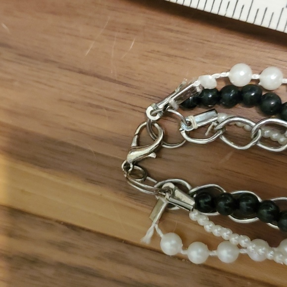 Multi strand black and white faux pearl necklace - Picture 4 of 5